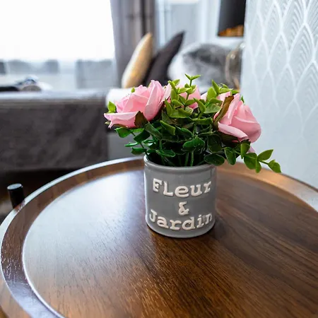 Clicktheflat Wolska *