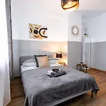 Clicktheflat Wolska